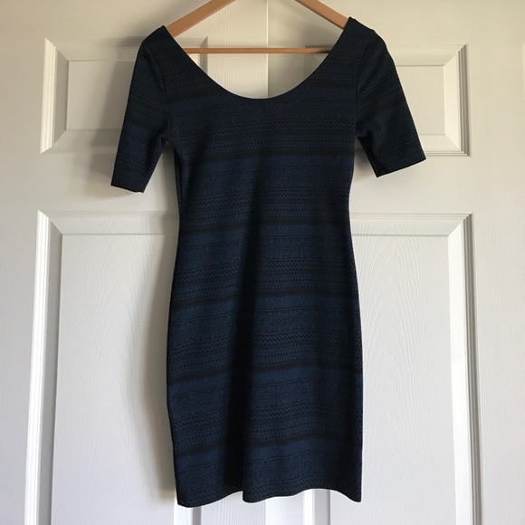 Patterned Black and Navy Bodycon Tunic Dress - Picture 2 of 3