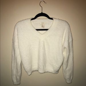 Fluffy, Cropped Sweater