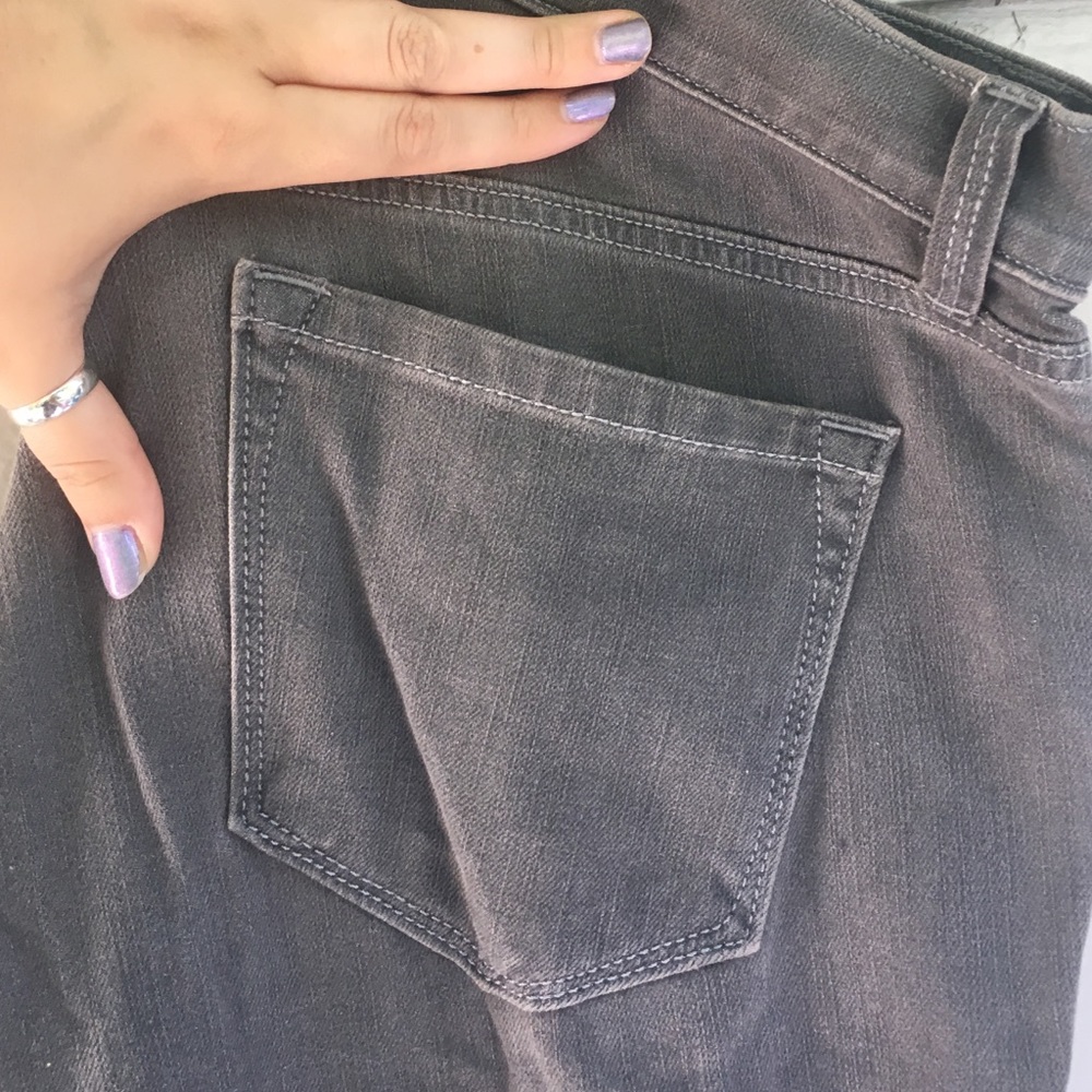 Modern Skinny minimal grey jeans 👖Ann Taylor Loft