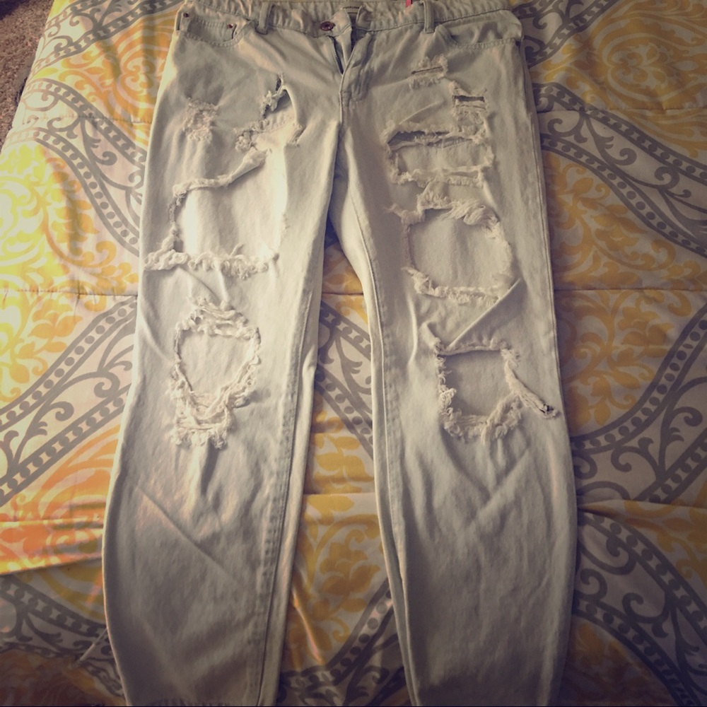 Distressed boyfriend jeans