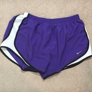 Nike shorts medium