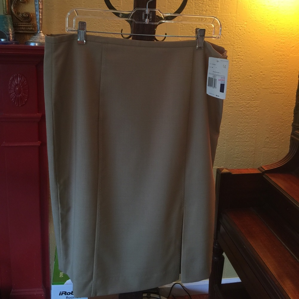 Wool skirt