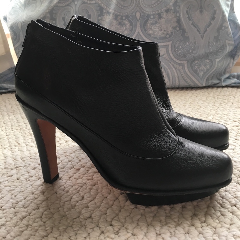 BCBGMaxAzria all leather black booties