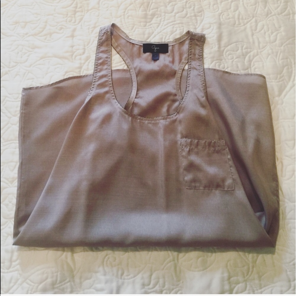 Silk Aqua tank - tan, mint condition, drycleaned