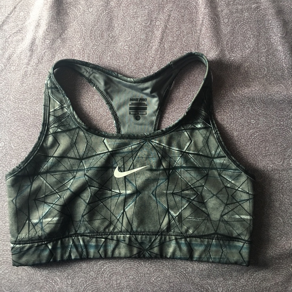 Nike Pro Dri-Fit Sports Bra