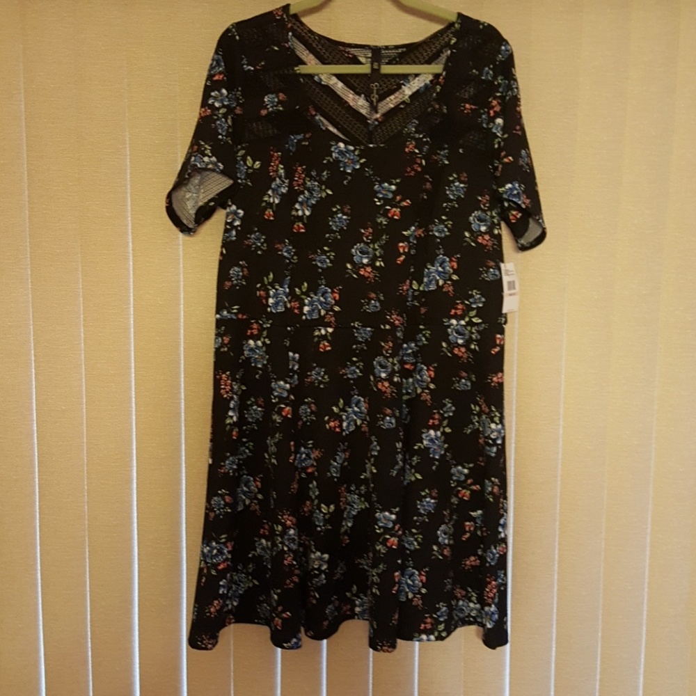 Jessica Simpson Black Floral Dress  Junior plus