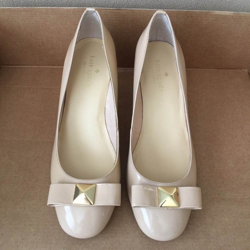 New Kate Spade Bow Nude Patent Leather Pumps Sz 6