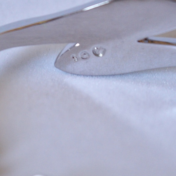 Swarovski Aqua & Crystal Bangle - Picture 4 of 6