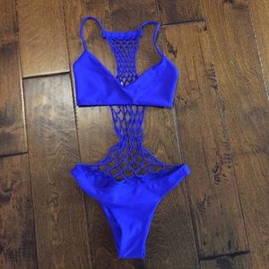 Mikoh Xavier one piece in urchin