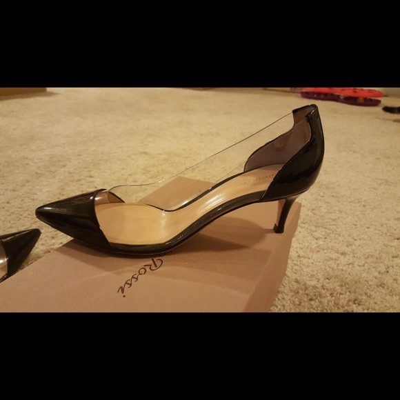 Gianvito Rossi Patent Leather Cap-toe Kitten Pump - Picture 5 of 8