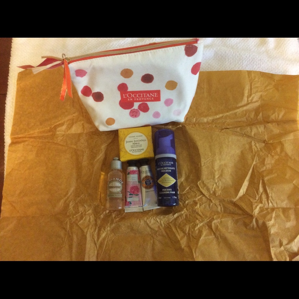 L'OCCITANE EN PROVENCE Bag w travel size products!