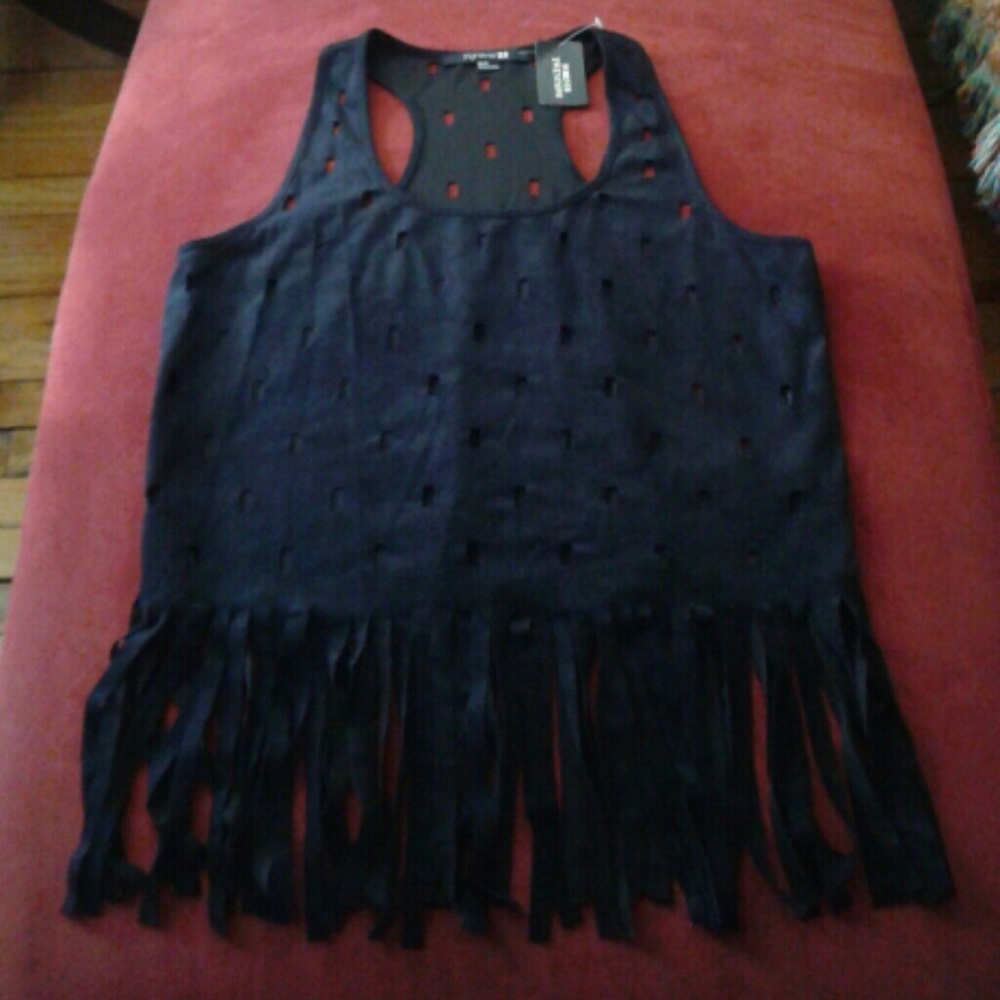 💕 LASER CUT OUT FRINGED FAUX SUEDE TOP 💕