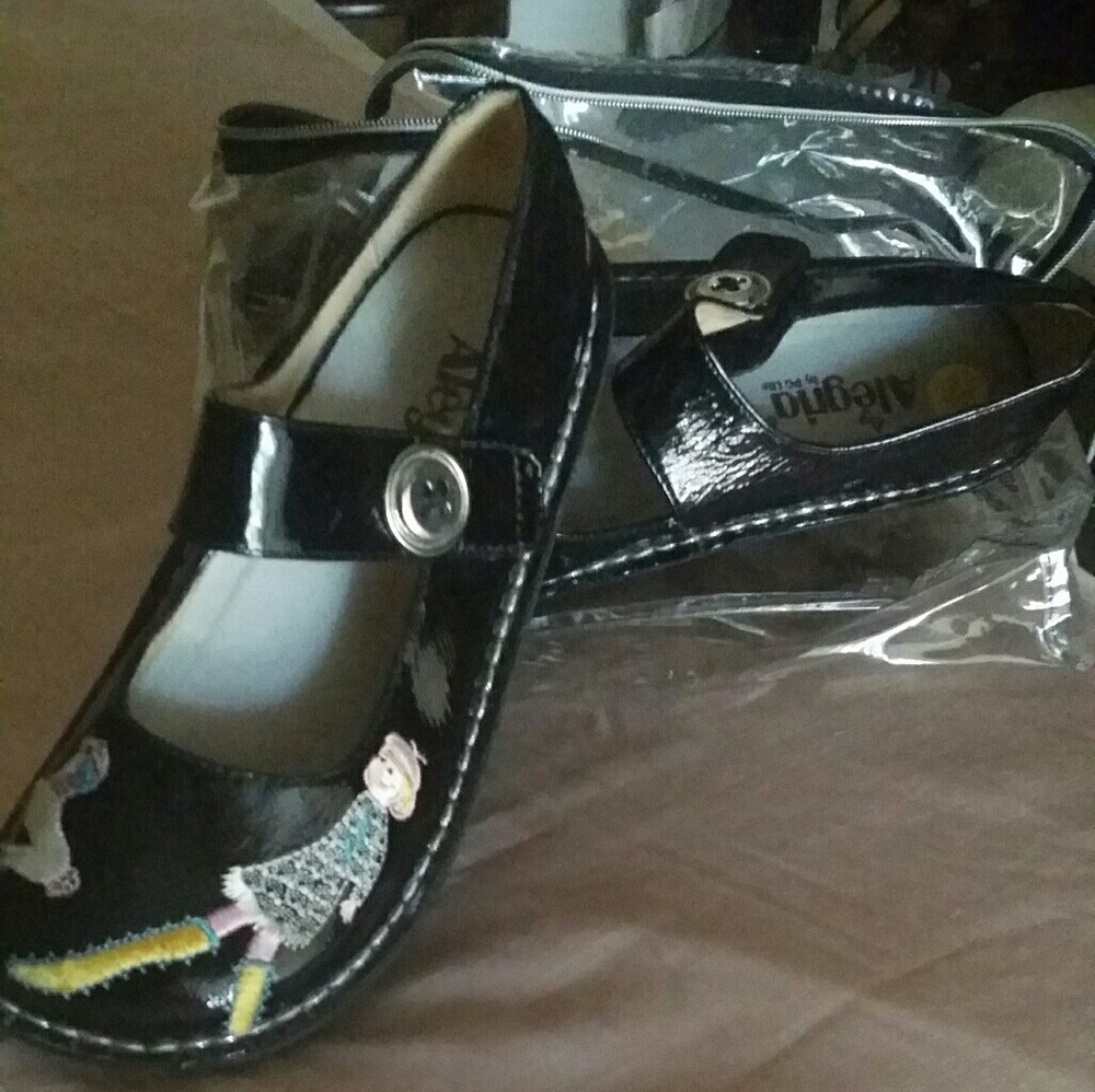 Comfortable for workin on your feet  size 7-8