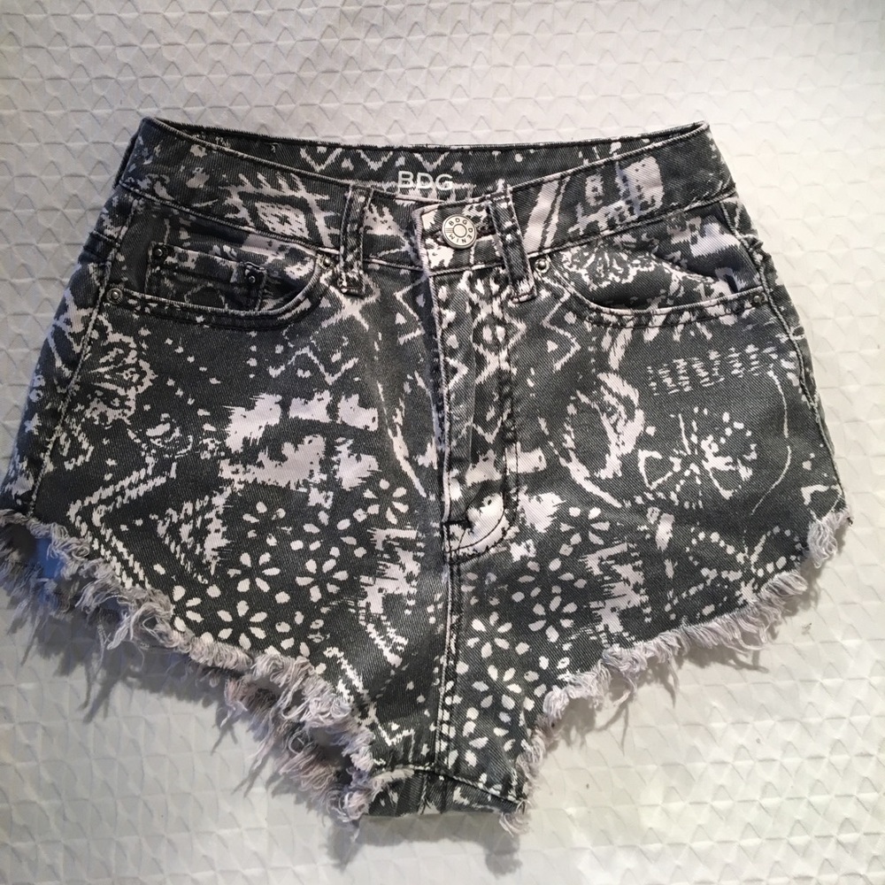 Gray distressed high waisted Urban shorts