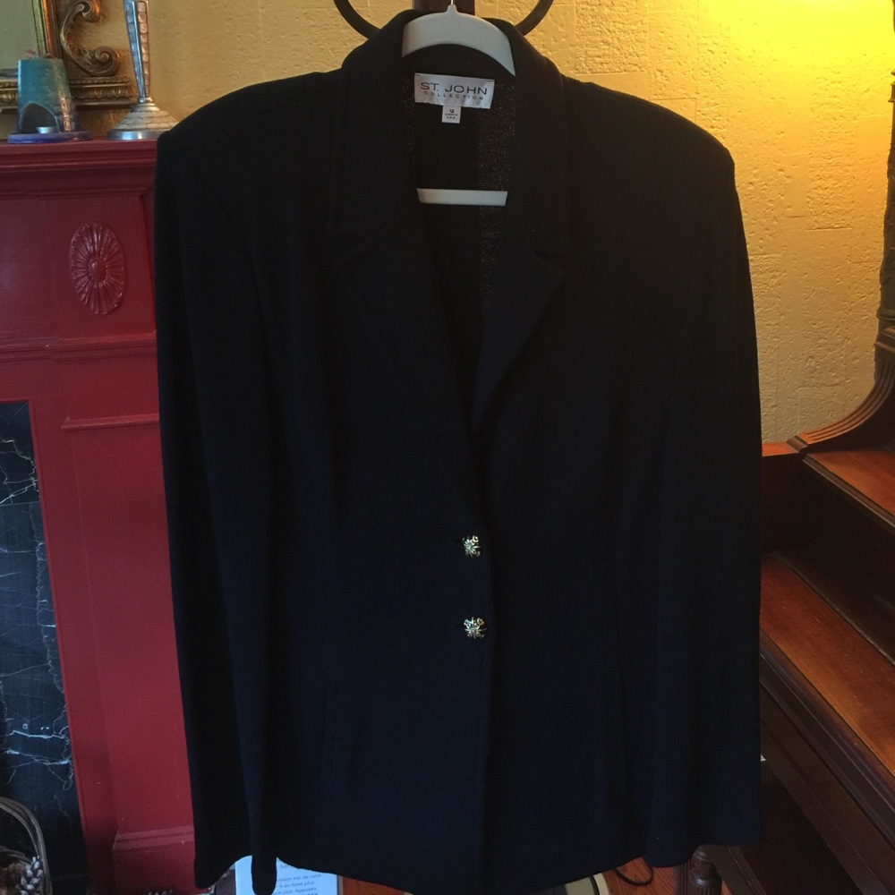 Ladies suit