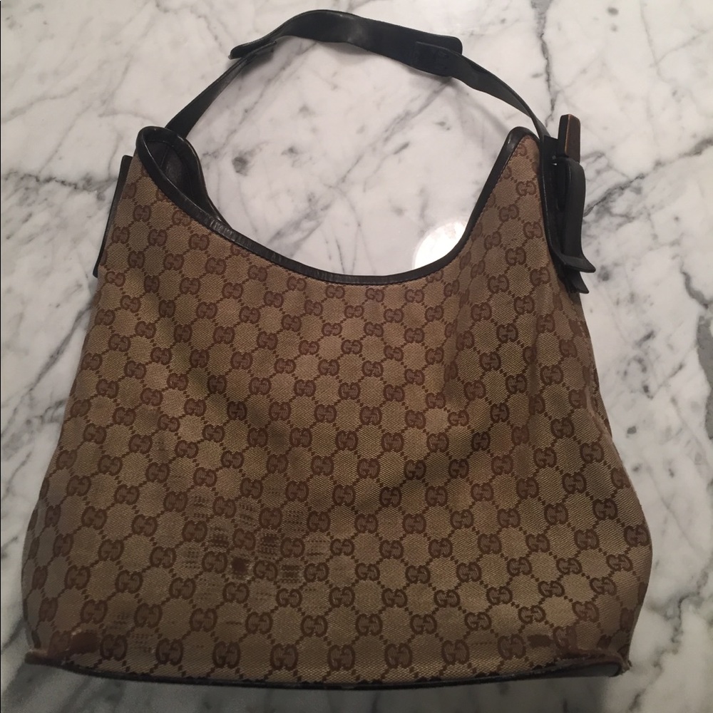 Authentic Gucci shoulder bag