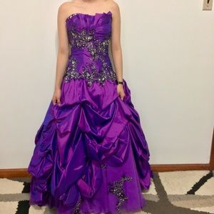 👑Beautiful Purple Plum Dress Junior's Size 6👑