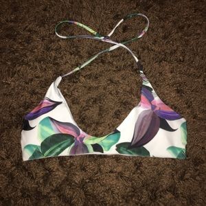 NWOT Palm patterned bikini top