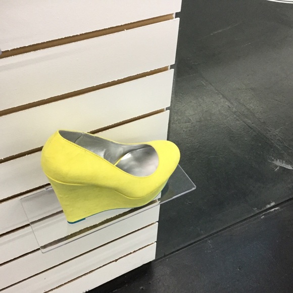 Wedges - Picture 1 of 1