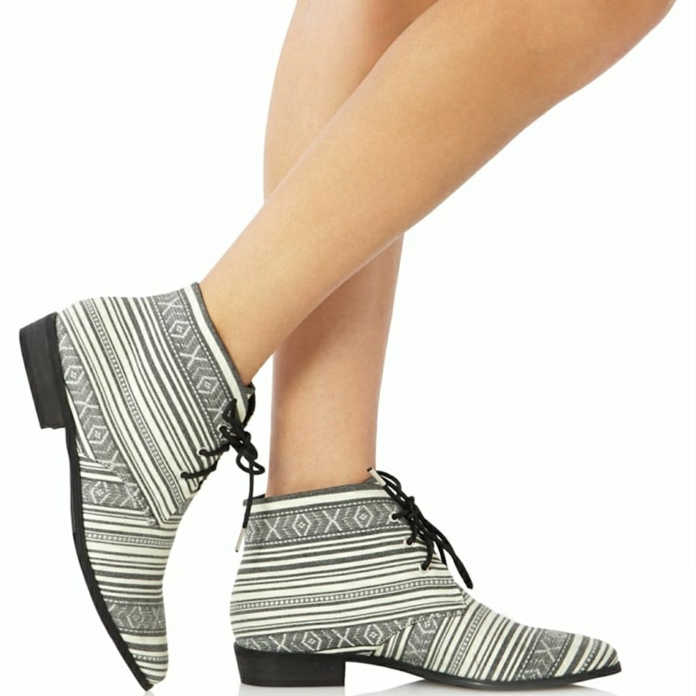 Rustic Printed Western Ankle Boots