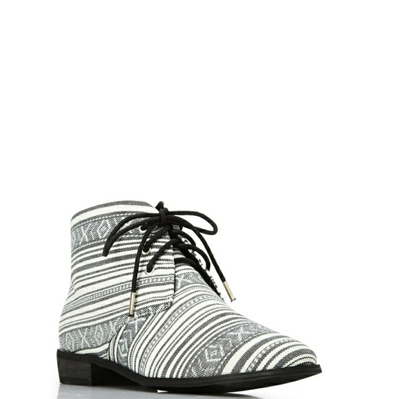 Rustic Printed Western Ankle Boots - Picture 3 of 3