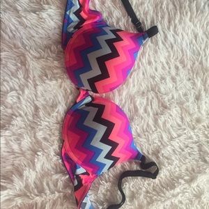 Victoria Secret Push-Up bra size 36A