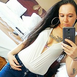 Meet your Posher, Brittany