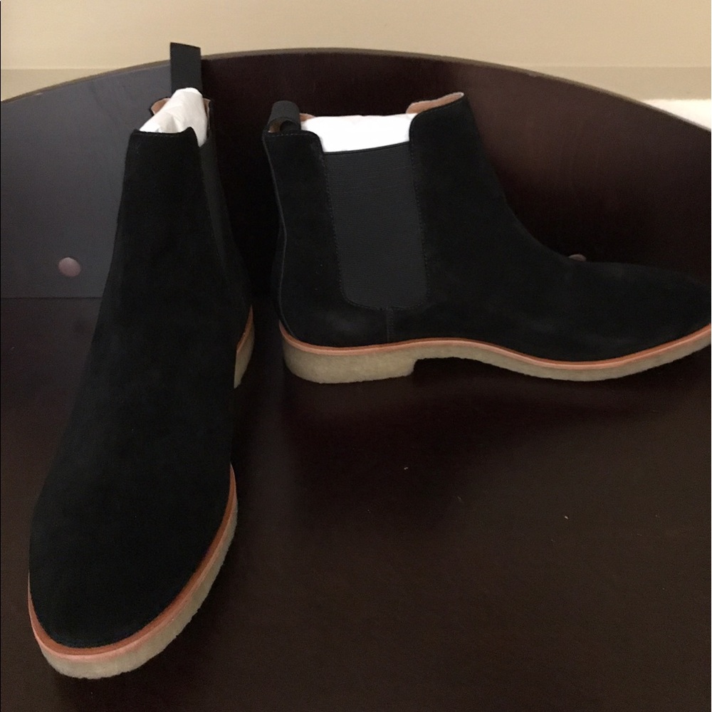 New Republic Suede Black Houston style! Like New!