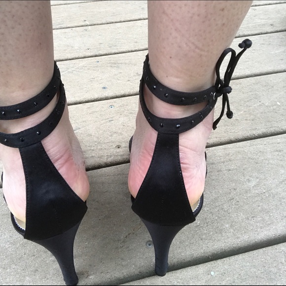 Gorgeous heels π - Picture 3 of 8