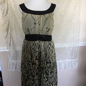 ✨Sale✨Cute leaf dress