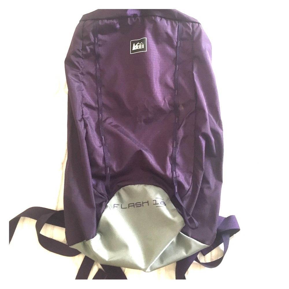 REI Flash 18 Daypack