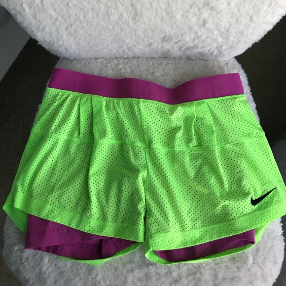 Almost brand new green and magenta Nike shorts! - Picture 1 of 4