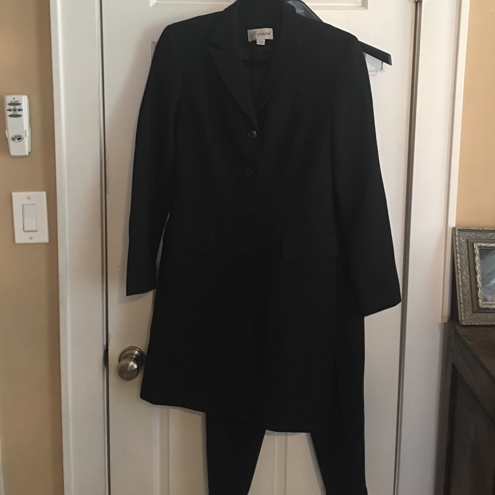 Barami Suit