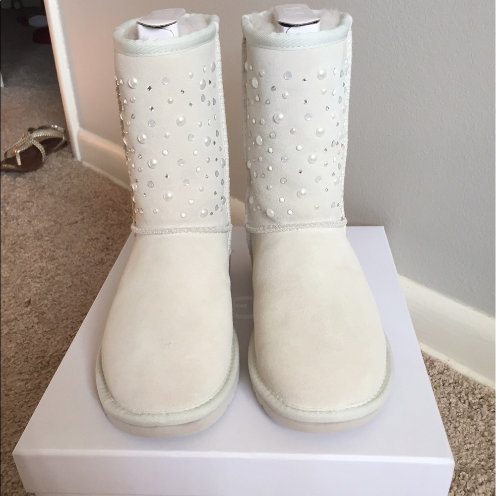 Ugg Classic Short Boots
