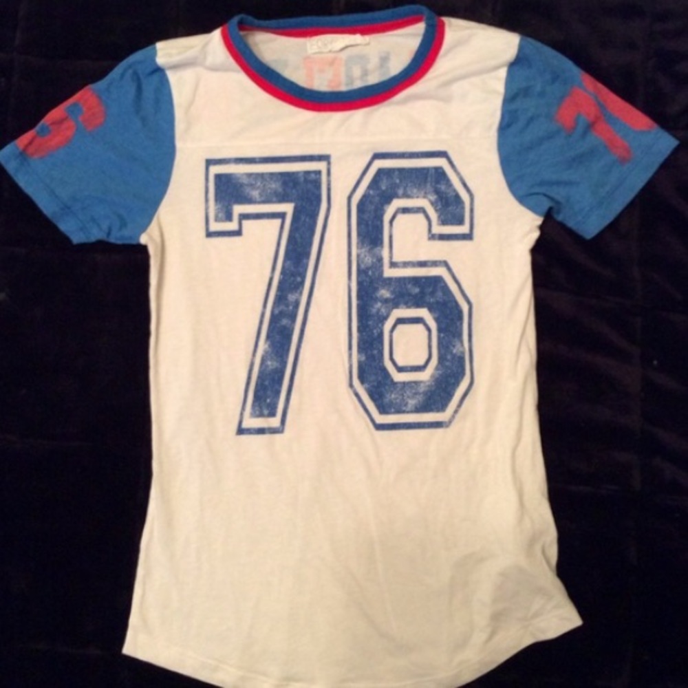 **DONATED**Tshirt 76sixers!!!!!