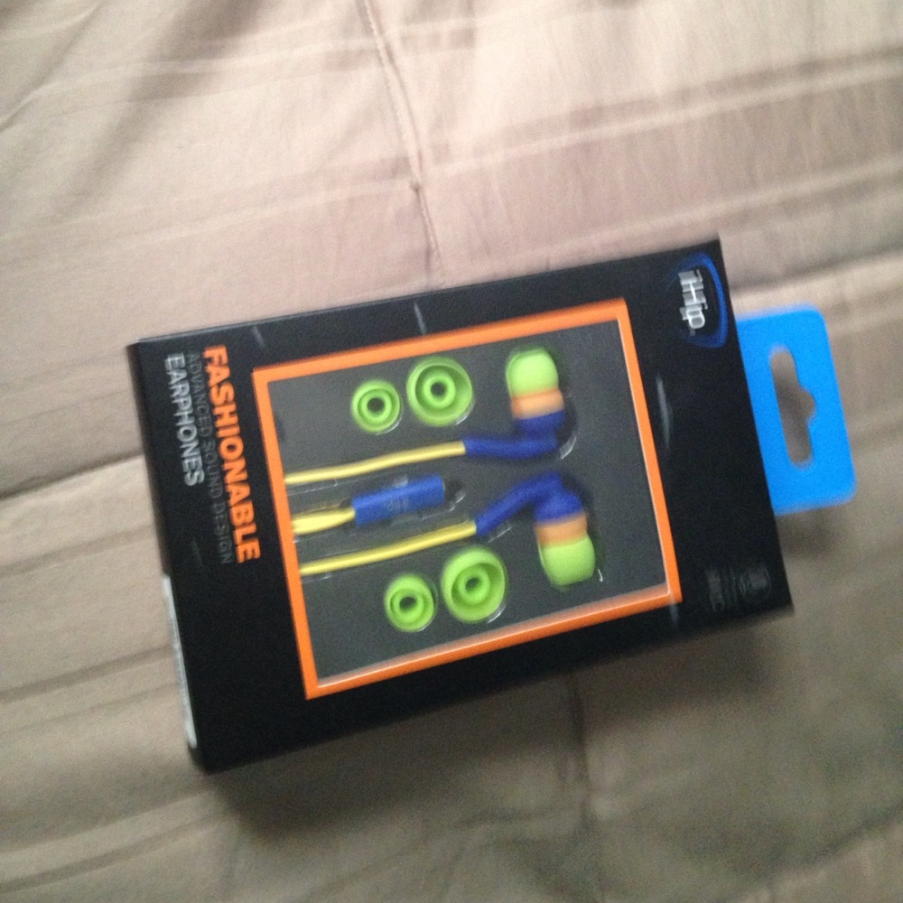 Ihip fashionable advanced sound design earphones