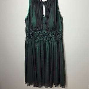 Jessica Howard black and green dress.