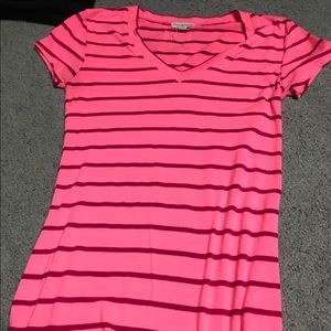 Pink tee