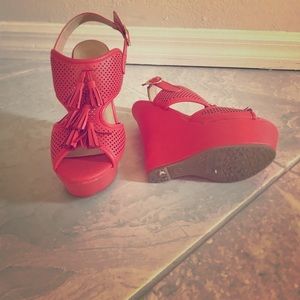 Wedges with cute tassels