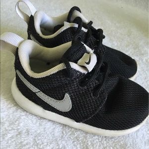 Baby Nike Roshe