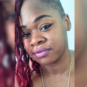 Meet your Posher, Deidra