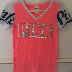 Bright peach VS PINK t-shirt