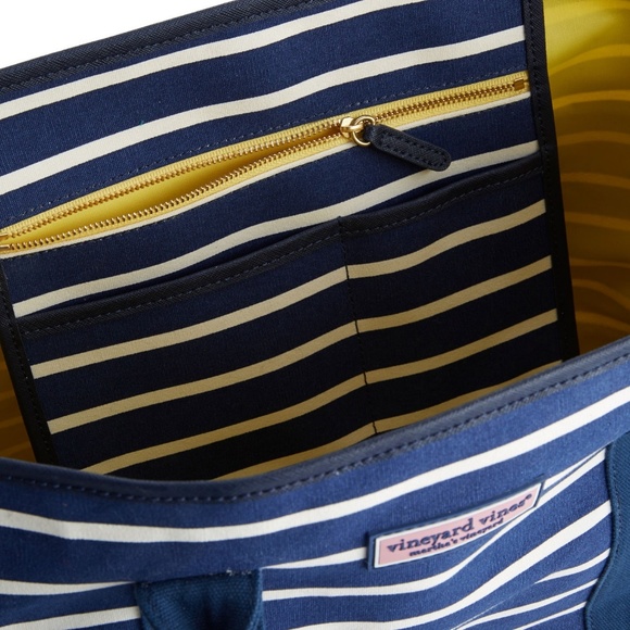 🚫SOLD🚫 VINEYARD VINES NAUTICAL STRIPE BEACH TOTE - Picture 3 of 6