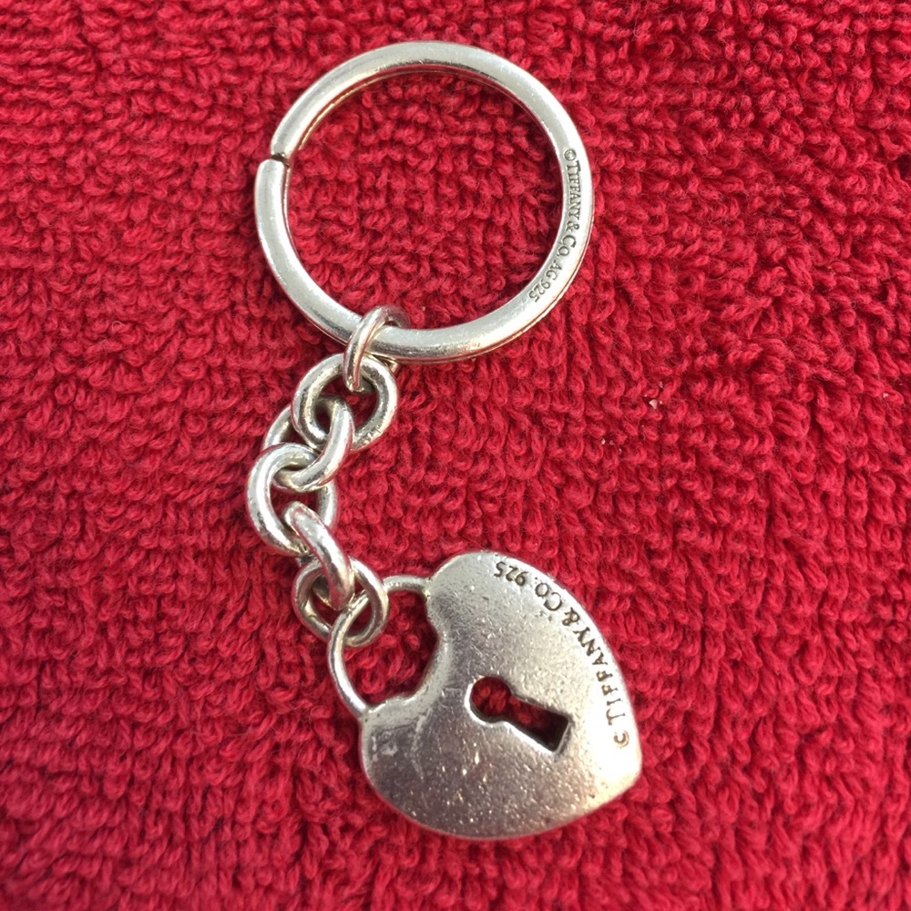 ❌Sold❌Tiffany & Co key chain AUTH
