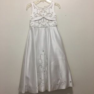 ▪️Gorgeous White Dress Kids' Size 6▪️
