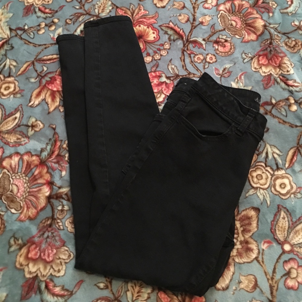 High Waisted Super Stretch American Eagle Jeans 🦅