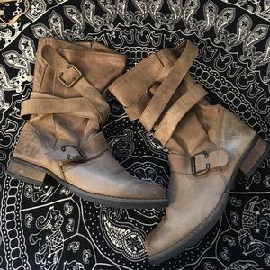 Steve Madden boots