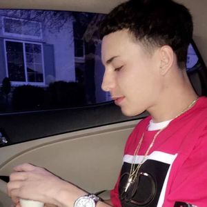 Meet your Posher, Christopher