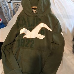 Hollister pull over hoodie