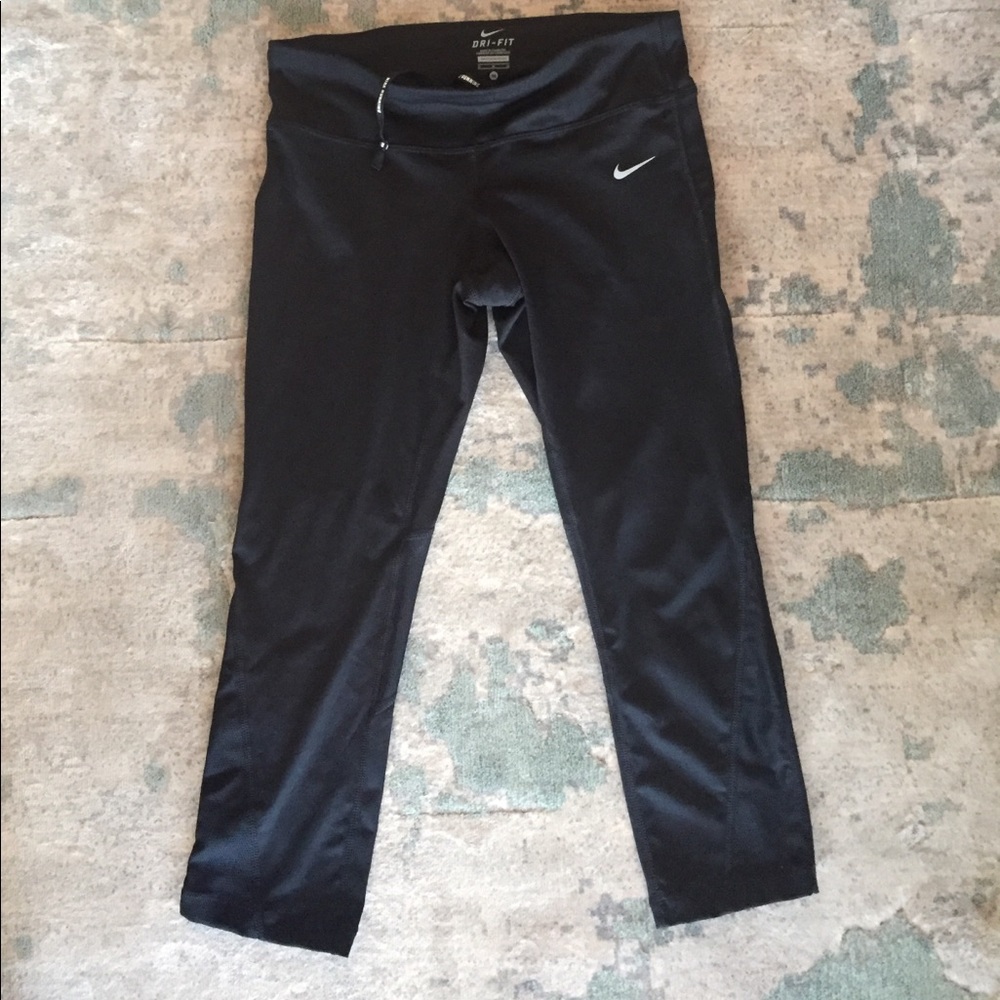 Nike Run Capri